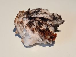 ✨ Mineralienstufe Vanadinit-Kristalle auf Baryt (VB68)