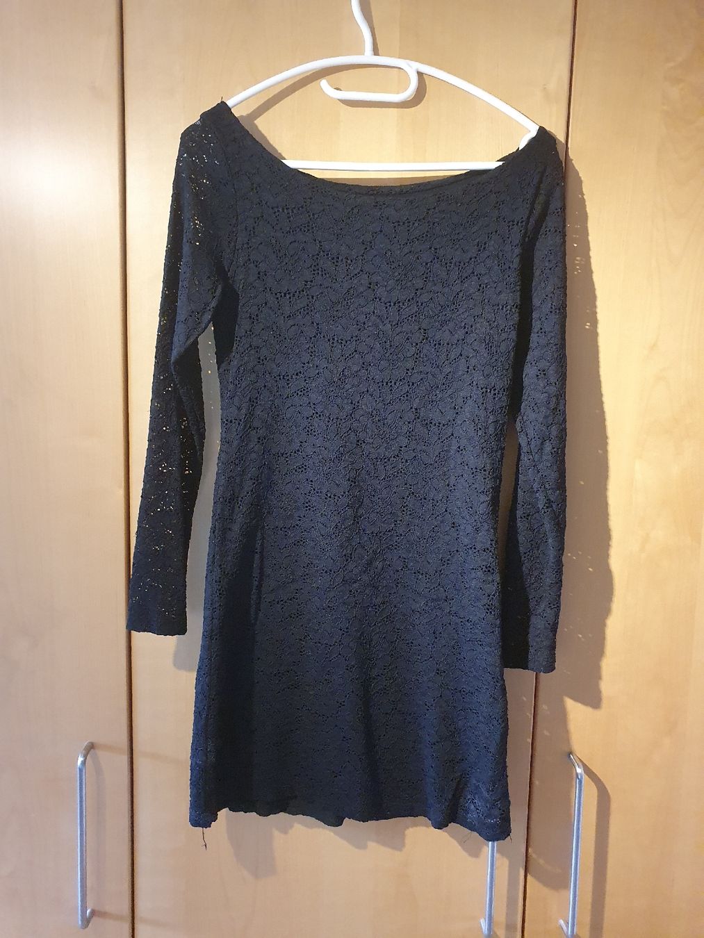 Vestiti: Schwarzes Spitzenkleid – Usato da Edlibach venduto da Piiismaker 1