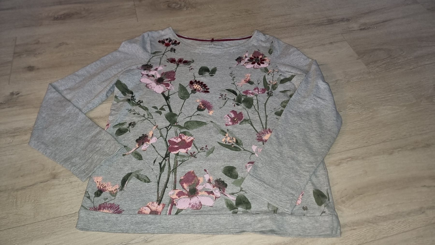 Gerry Weber Pulls & Sweat-shirts: schöner Pullover M mit Perlen bestickt Gerry Weber neuwertig – Neuf (Voir description) à Wigoltingen par Zuckerfee84 1