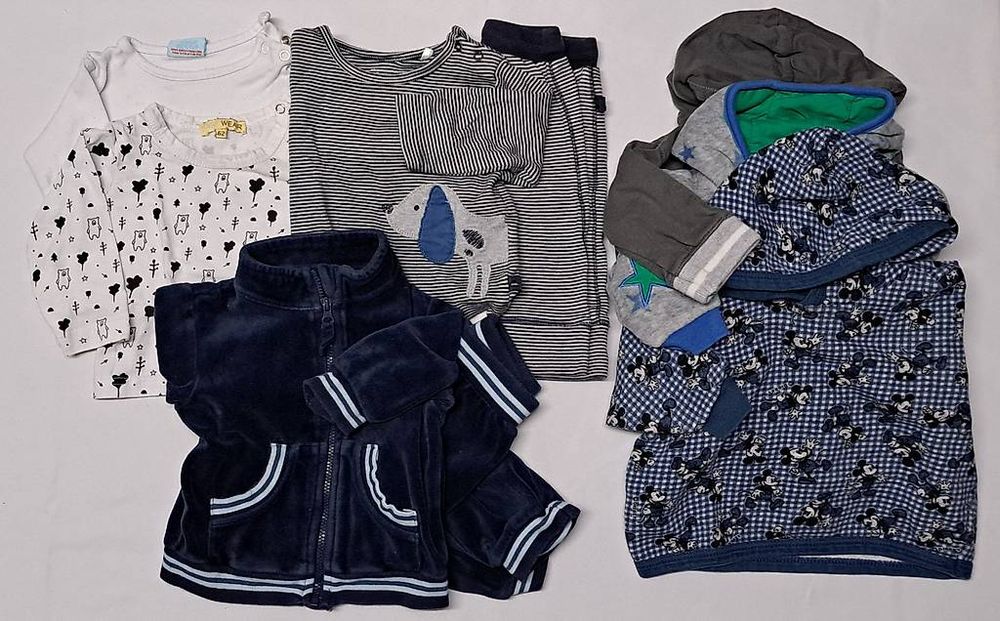 Ensembles coordonnés: Babykleider Grösse 62 und 62/68 – D'occasion à Heimberg par slh 3