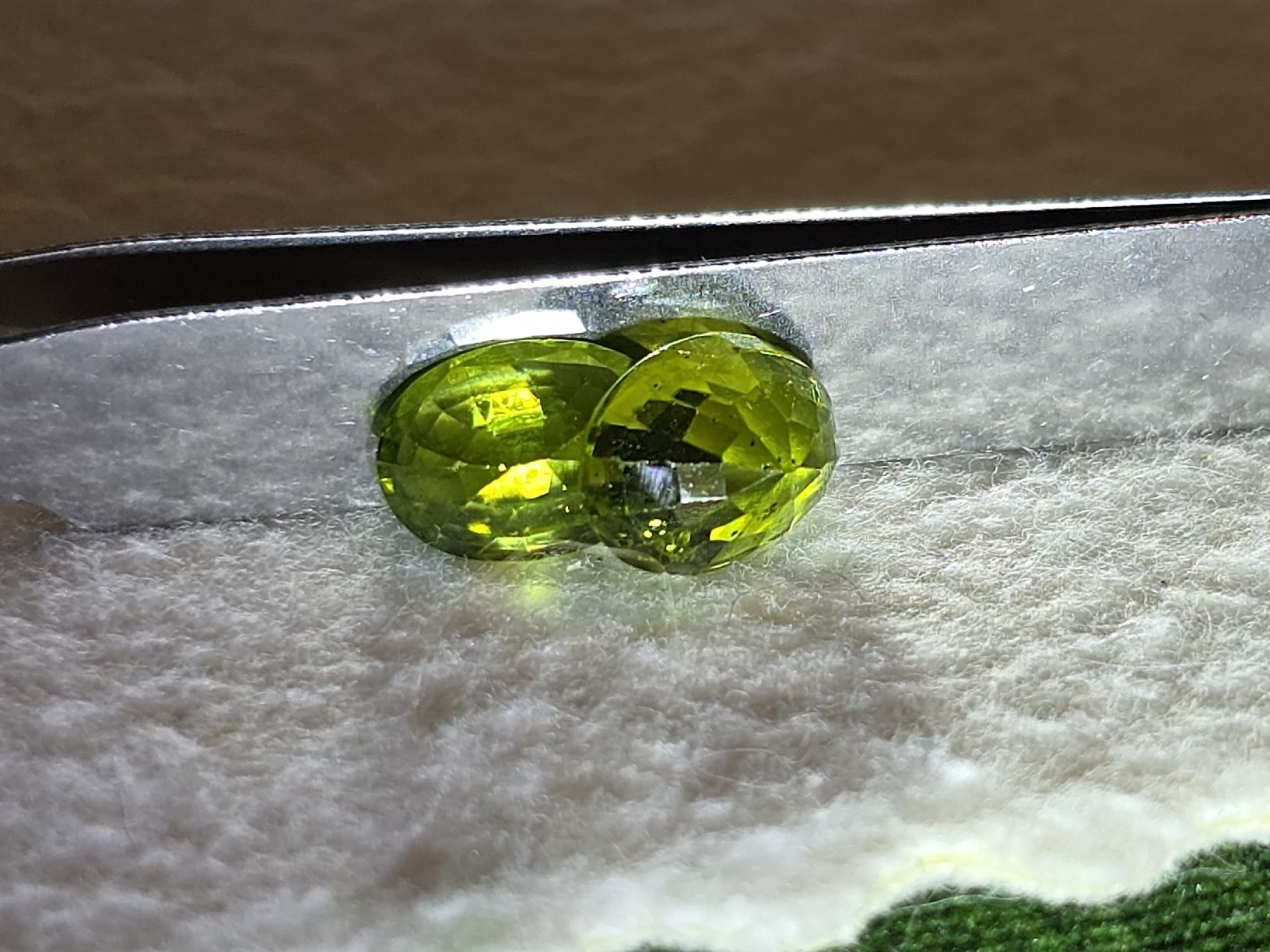 Pietre preziose: paire de Peridot 6.2ct – Usato da Carouge GE venduto da fra_sq8s 6
