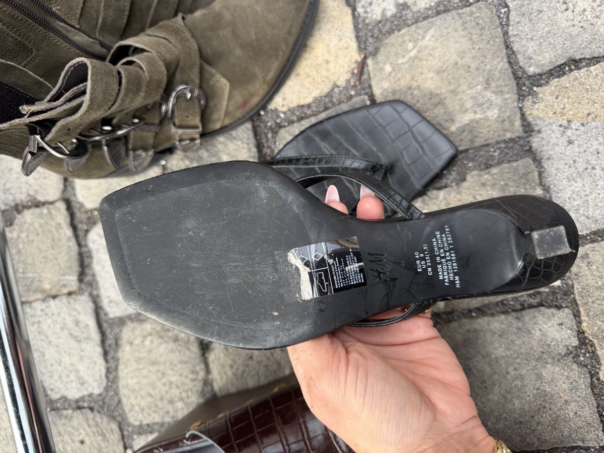 H&M Damenschuhe: Tong à talon H&M – Gebraucht aus Bossonnens von min_qzn8 1