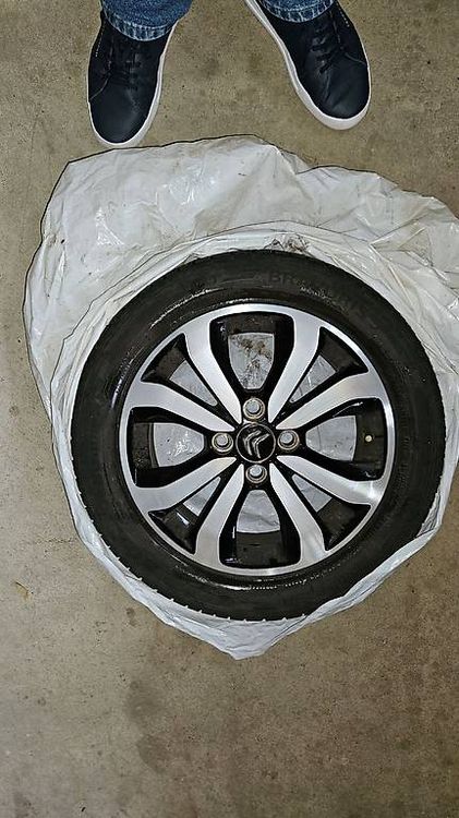 Automobili: A vendre très belle Citroën C1 VTI 1.2 Shine – Usato da Belmont-Yverdon venduto da FloridaJeep 9