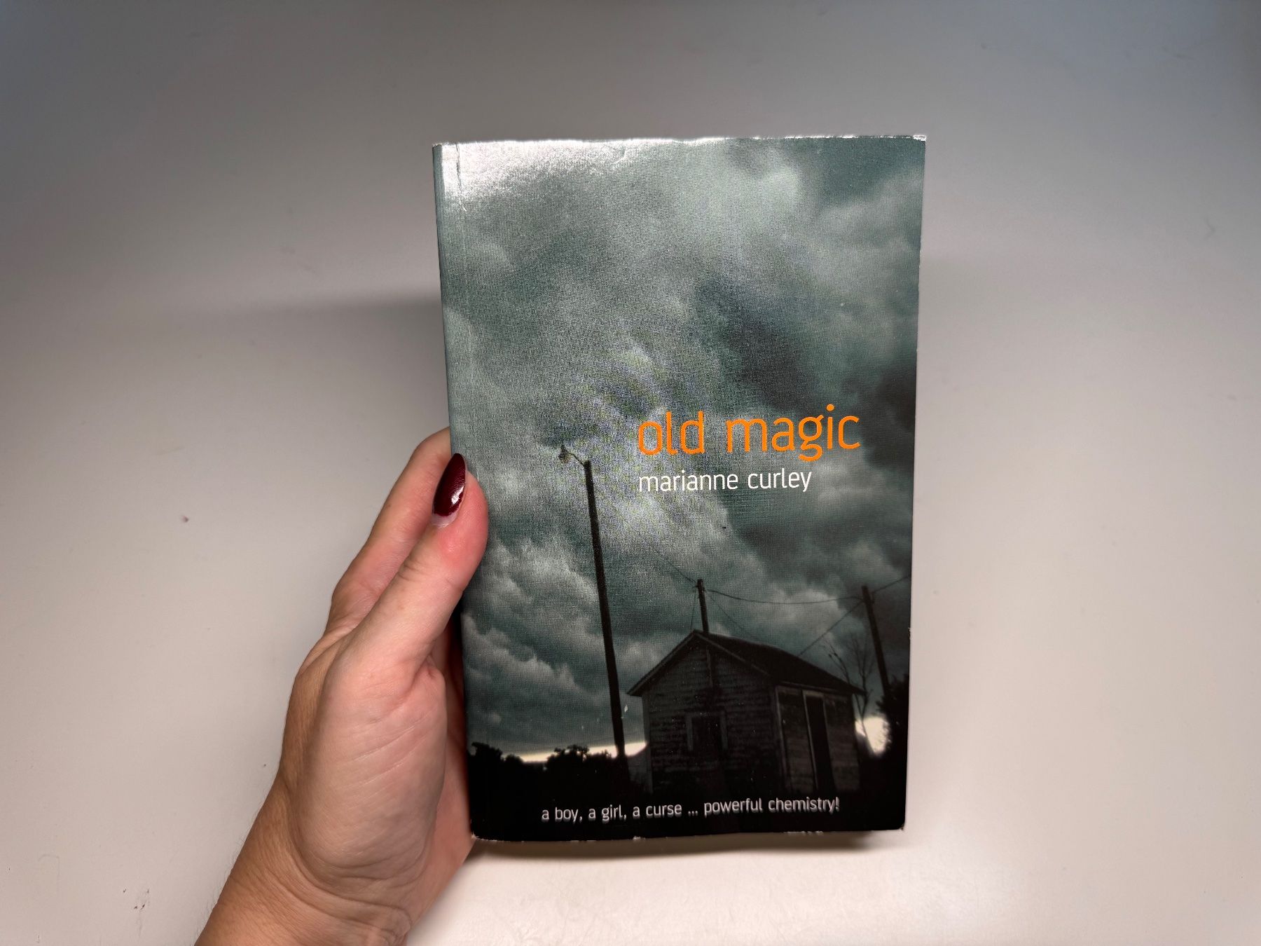 Libri: NOVEL: Marianne Curley, Old magic – Usato da Grosswangen venduto da English_books