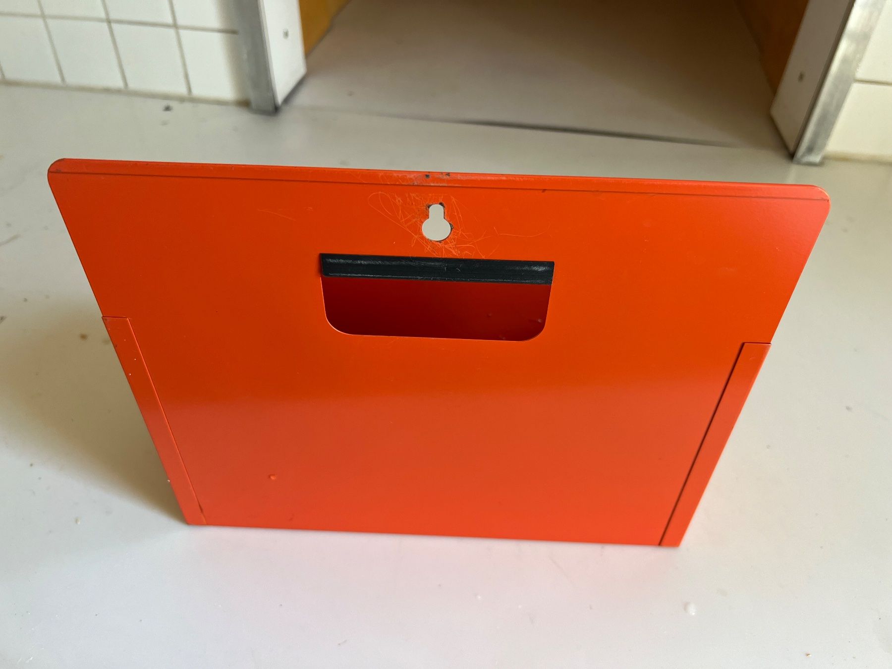 Supporti a parete: Handy Aufhänger – Usato da Solothurn venduto da Spicar 2