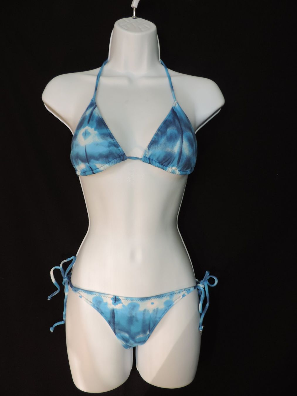 Badekleider & Bikinis: maillot de bain 2 pièces nuances de bleus – Gebraucht aus Genève von Axelle333