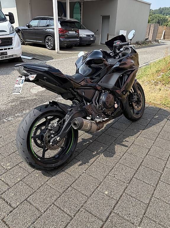 Kawasaki Strada: Kawasaki Ninja 650  Läuft einwandfrei, VB – Usato da Menziken venduto da lor_h6mg