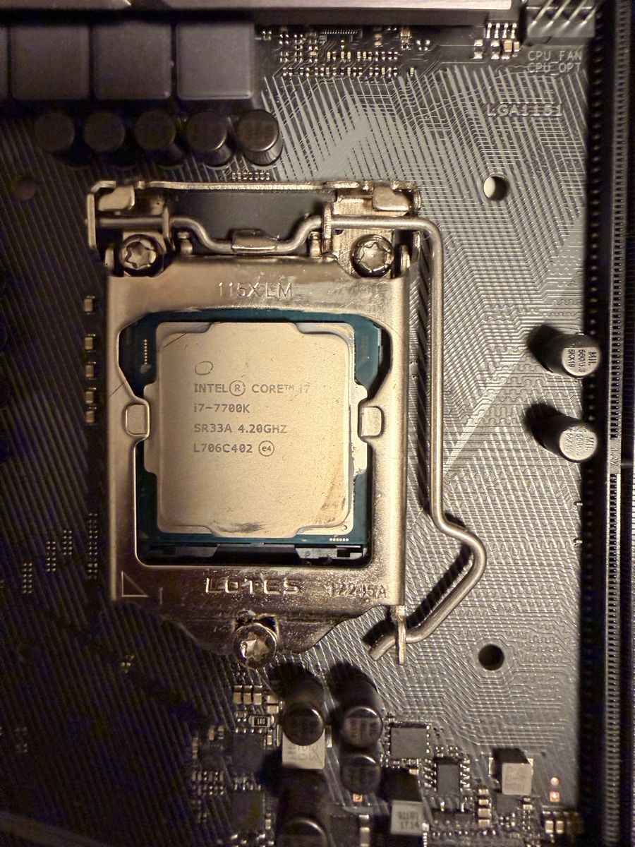 PC: Verkaufe Motherboard + CPU – Usato da Kloten venduto da sim_sp6q 1
