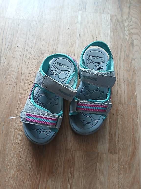 Scarpe per ragazze: Sandalen Kangaroos Gr 30 – Usato da Münchwilen TG venduto da miwirz