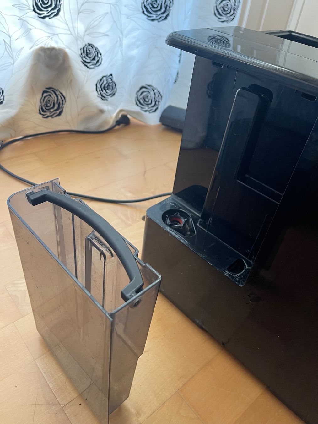 Miele Macchine per caffè & Macchine per espresso: Miele Kaffeevollautomat CM5400 – Usato da Wetzikon ZH venduto da Dosch90 2