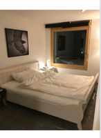 Bettrahmen von Möbel Pfister 180/200 mit Nachttisch