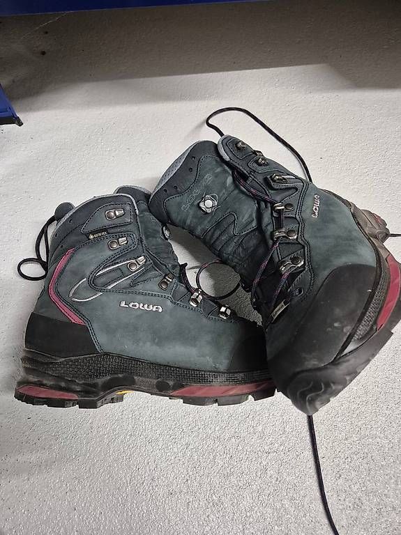 Lowa Damenschuhe: LOWA Wanderschuh Damen – Neu (gemäss Beschreibung) aus Ennetbürgen von fflury 1