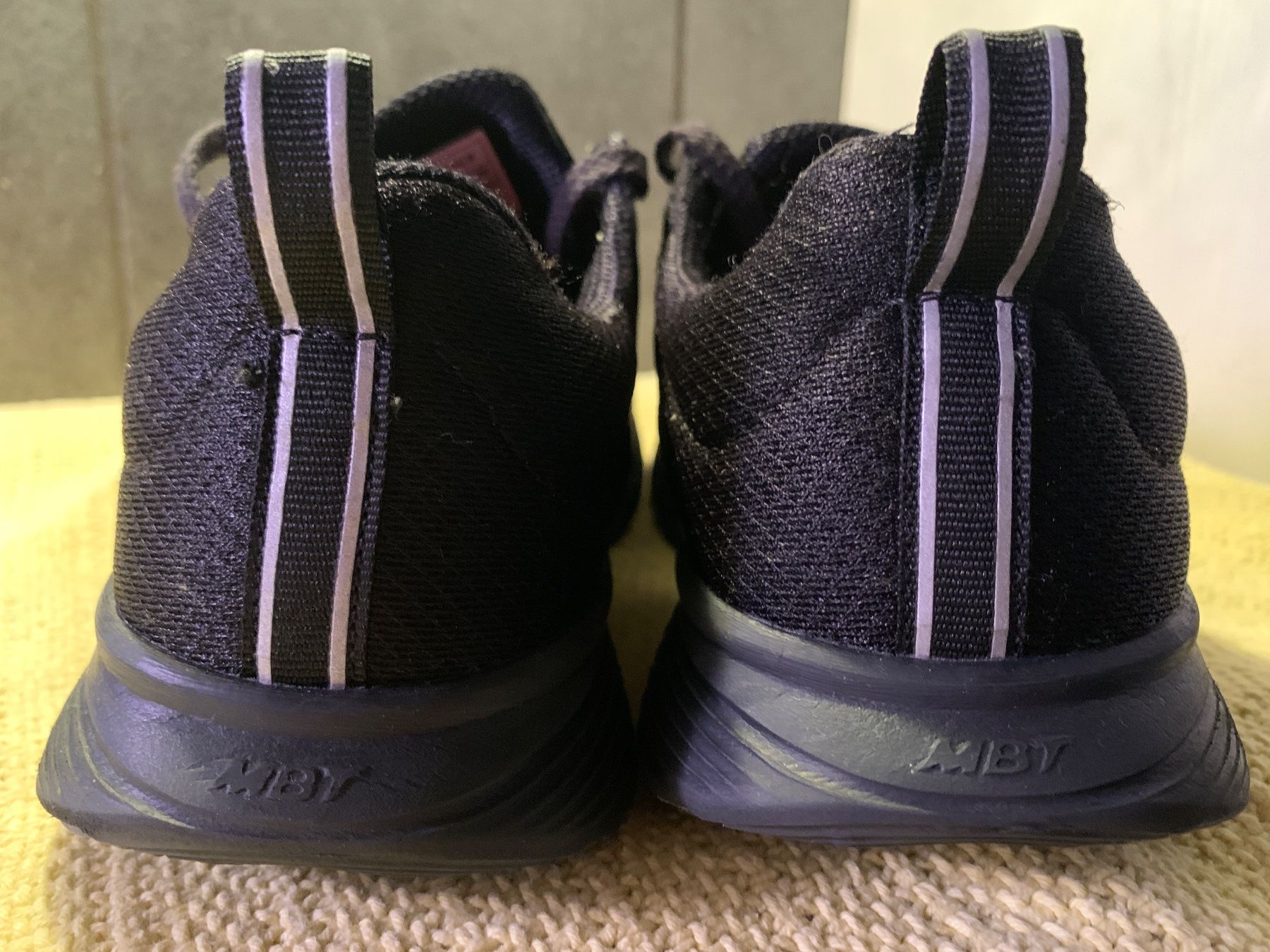 MBT Scarpe da uomo: MBT Soft Schuhe Gr. 40 – Usato da Steinebrunn venduto da Littlebird1 2