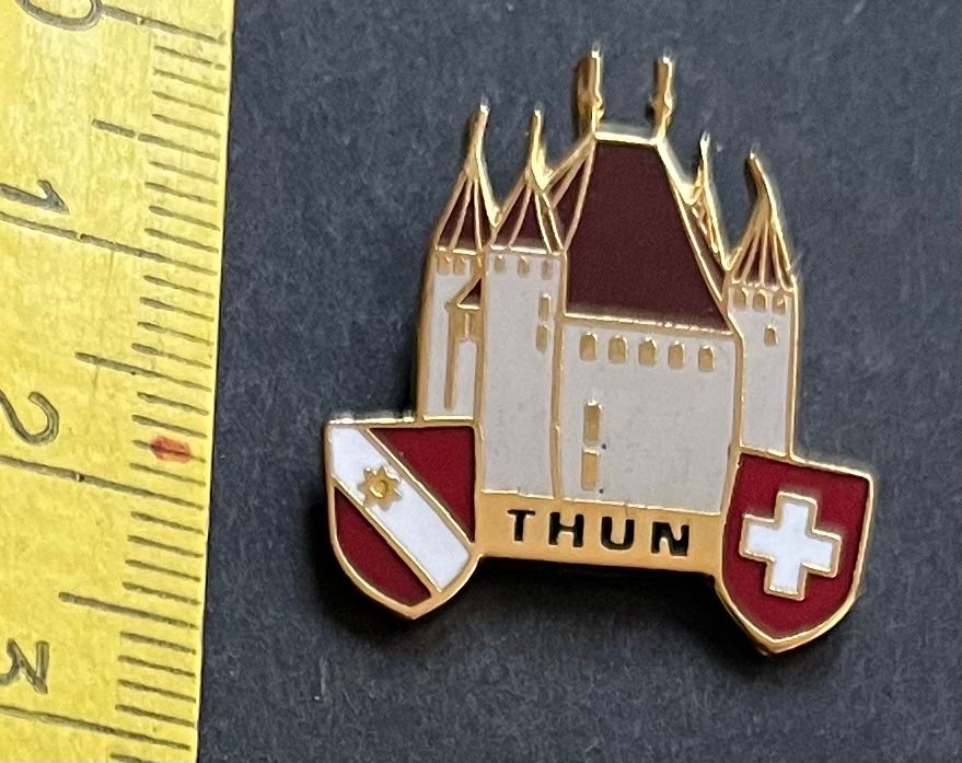 Swiss Placchette & Badge: THUN Schloss, Chutziturm/ Pin – Usato da Ostermundigen venduto da DaxKarten-75
