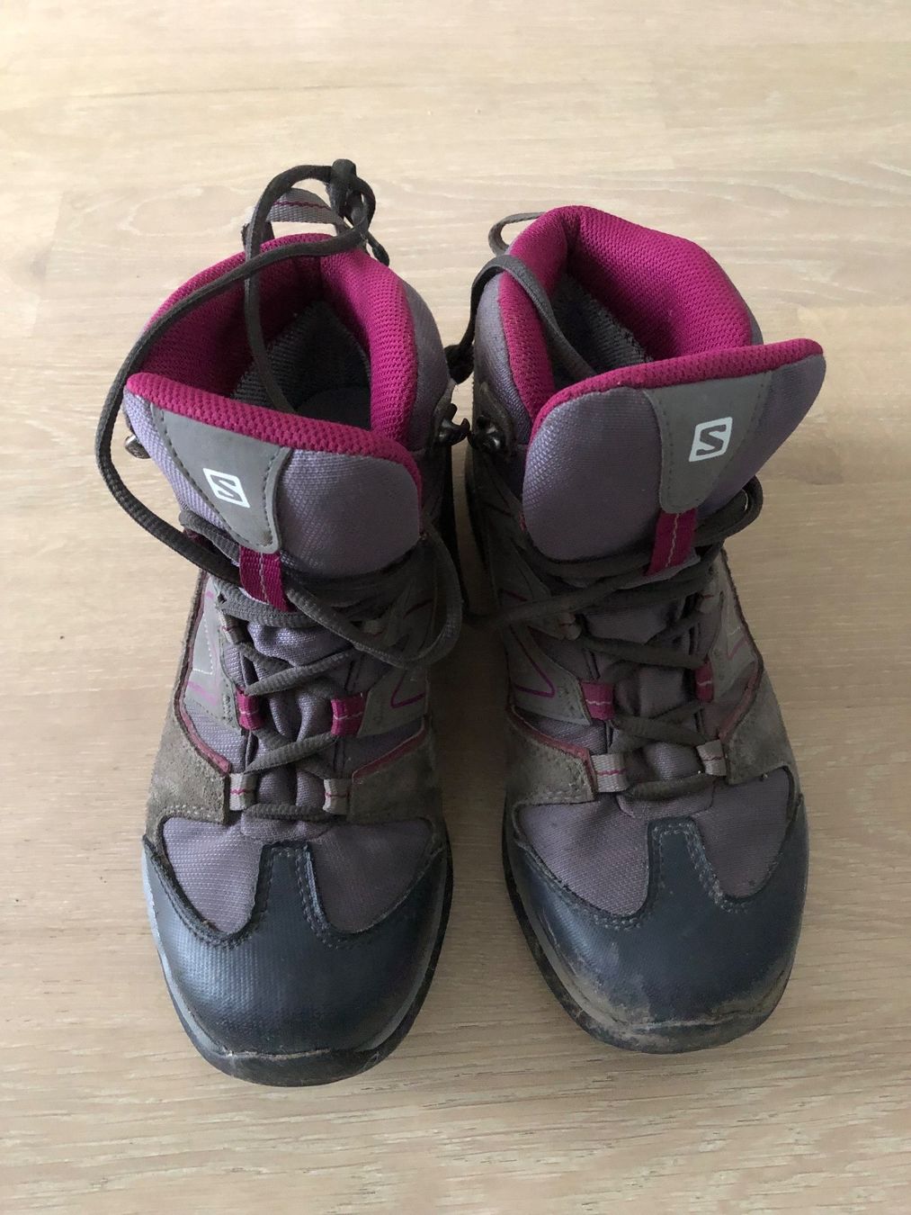 Salomon Scarpe da donna: Wanderschuhe der Marke Salomon - Grösse 37 1/3 – Usato da Thalwil venduto da holoarte
