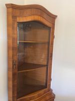 Eckvitrine Louis Philipp