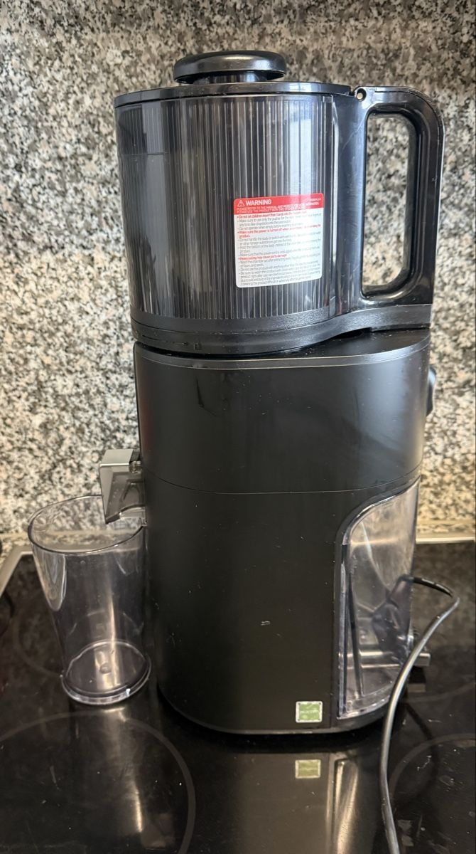 Hurom Elettrodomestici da cucina: Hurom Slow Juicer H400 – Usato da Thalwil venduto da Lidiabaca 1