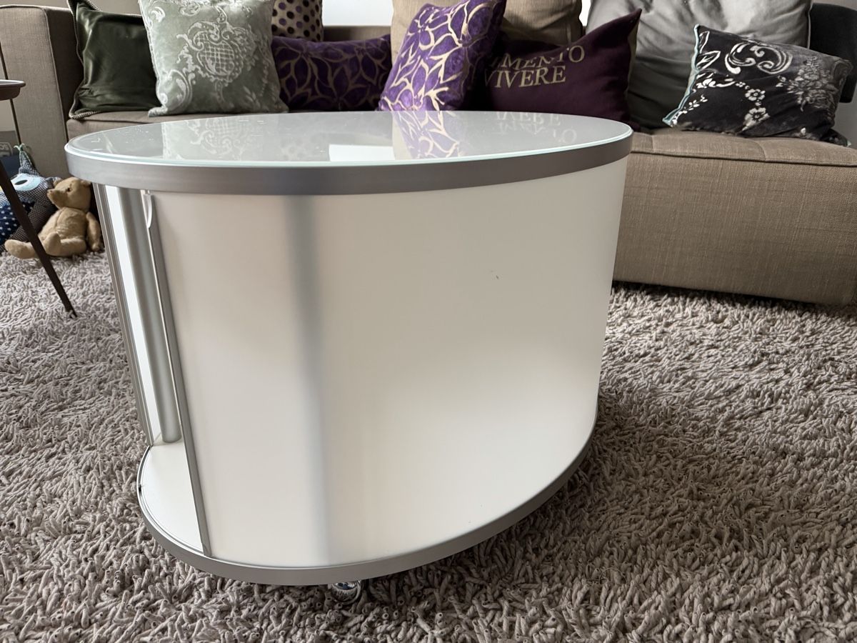 Wogg Tavoli: Glas-Couchtisch WOGG von Benny Mosimann – Usato da Oberwil b. Zug venduto da hallihallo12 2