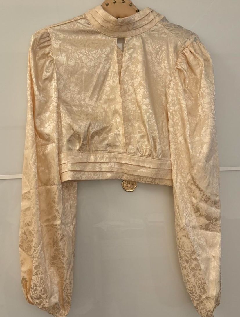 Na-kd Camicette: Bluse von NA-KD – Usato da St. Gallen venduto da ann_llt9