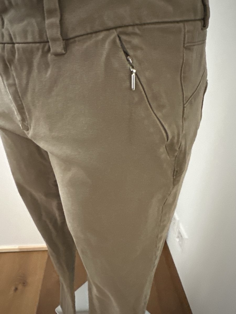 Sportmax Hosen: Sportmax Code Skinny Hose, Khaki, Gr. 29 - Top – Gebraucht aus Chur von Renibe 2