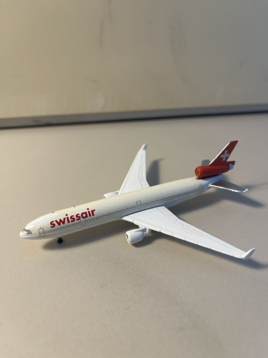 Swissair Kit di modellismo & Modellini statici: Flugzeugmodell Swissair MD-11 – Usato da Zürich venduto da du_bois