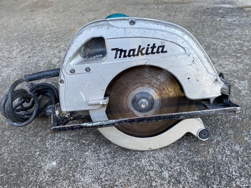 Makita 317461-0 Capot De Protection Pour Scie Circulaire 5704 R - Pièce D'Origine