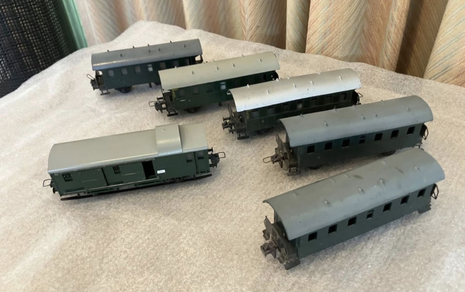 Trix Modelleisenbahnen: Modelleisenbahn Waggons, Spur H0, Trix Express – Gebraucht aus Schindellegi von roli87