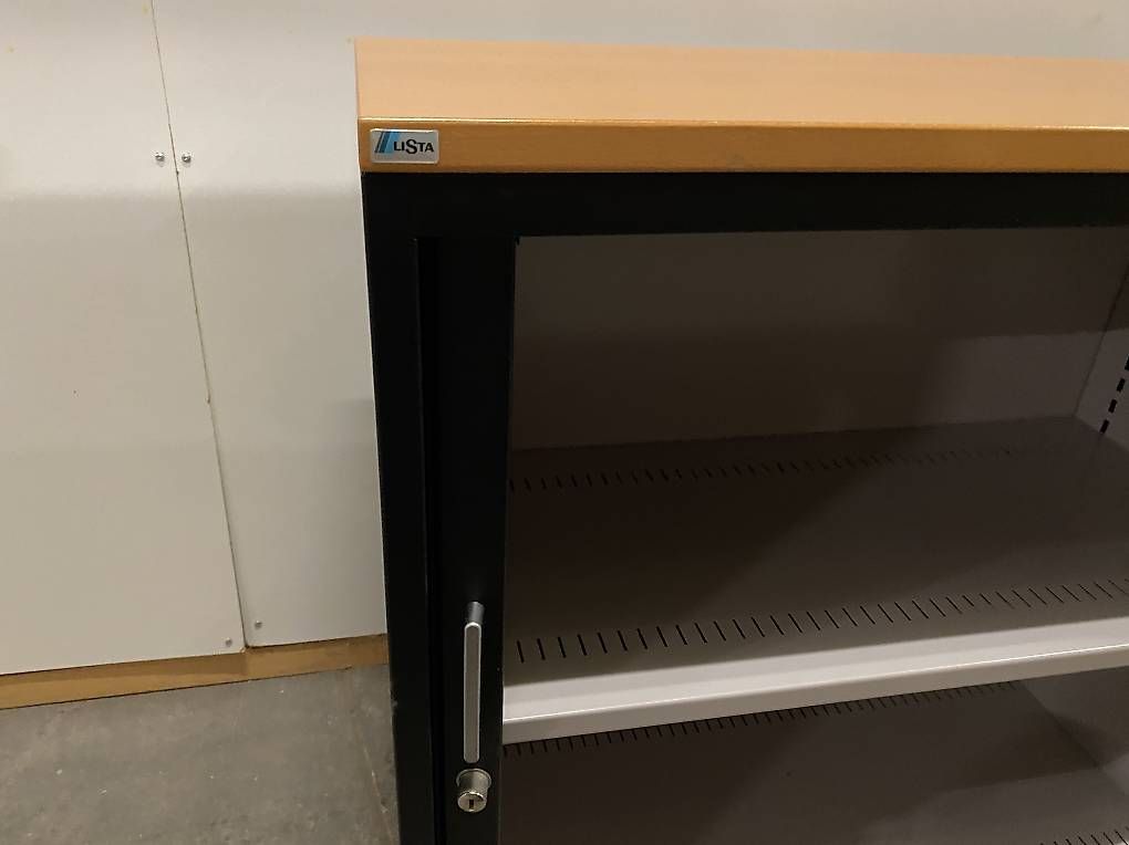 Lista Armadi: Lista Lateralschrank / Rolladenschrank klein – Usato da Basel venduto da M.Secondhand 1
