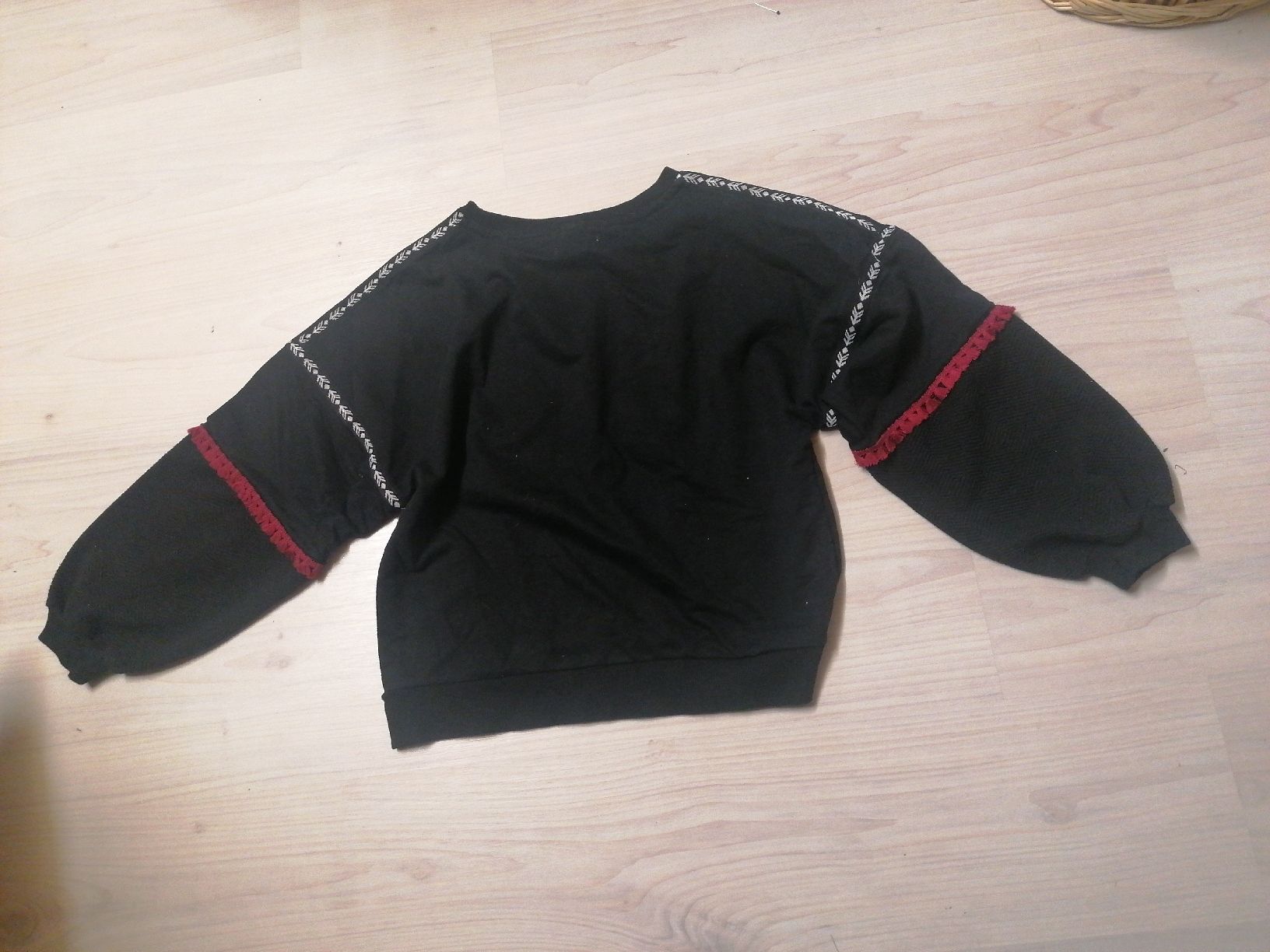 Maglioni & Felpe: Pull sweat, pull, haut, sweatshirt,polo – Usato da Montcherand venduto da petiteoune75 3