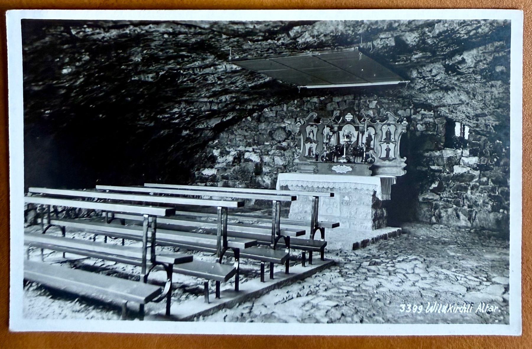 Cartoline postali: Wildkirchli Altar - AK. – Usato da Lutry venduto da Ediego