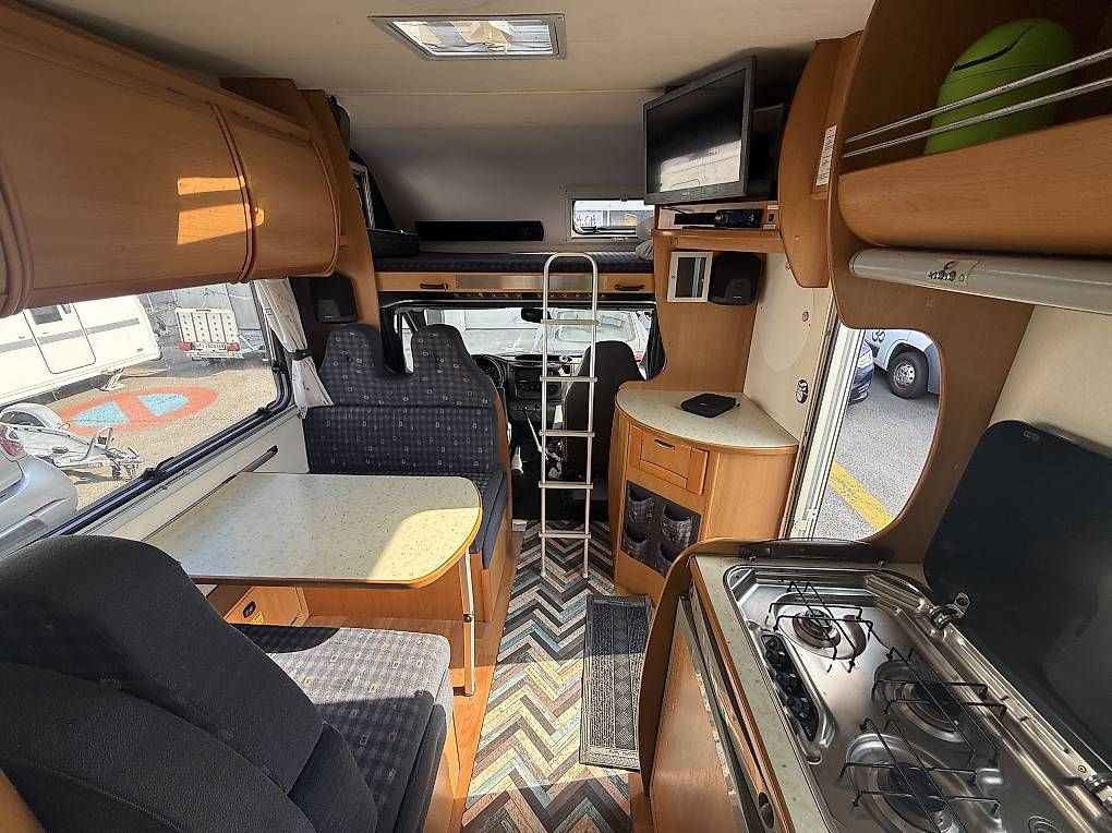 Mobile-home: 6 posti – D'occasion à S. Antonino par Campertech 5