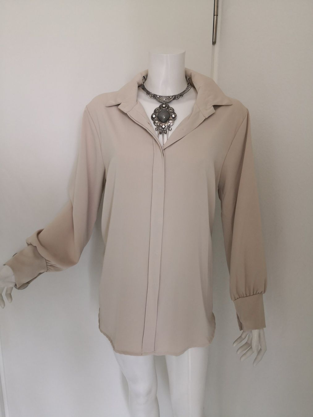 Mango Camicette: 🤩MANGO VISKOSE BLUSE BEIGE, NEU – Nuovo (secondo la descrizione) da Olten venduto da Naja-Twins-Twins 8