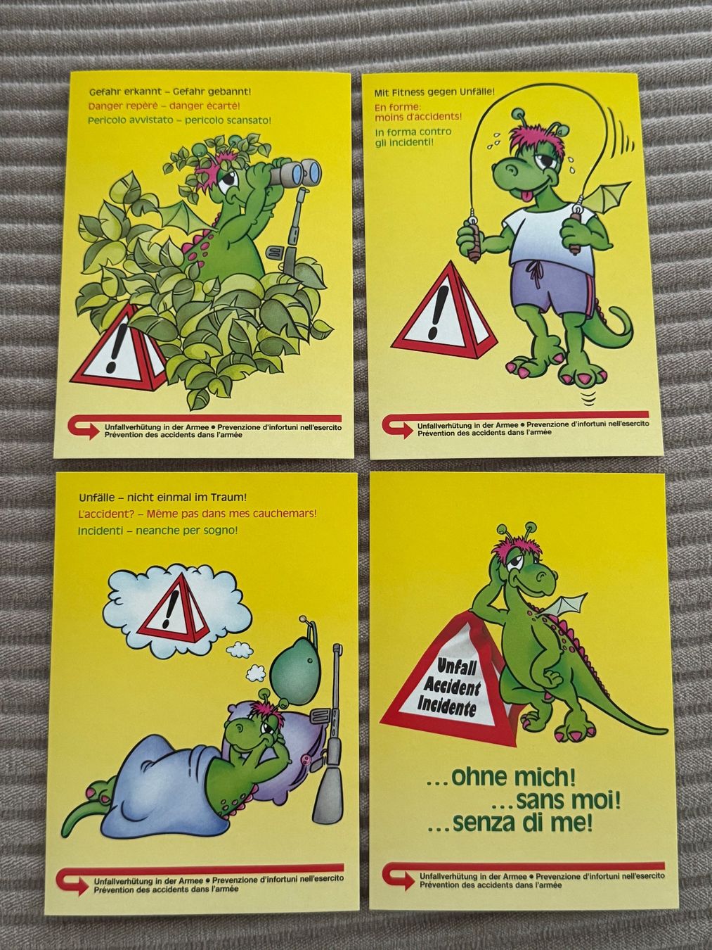 Cartoline postali: 4 Postkarten Unfallverhütung in der Schweizer Armee – Nuovo (secondo la descrizione) da Brütten venduto da Hst1