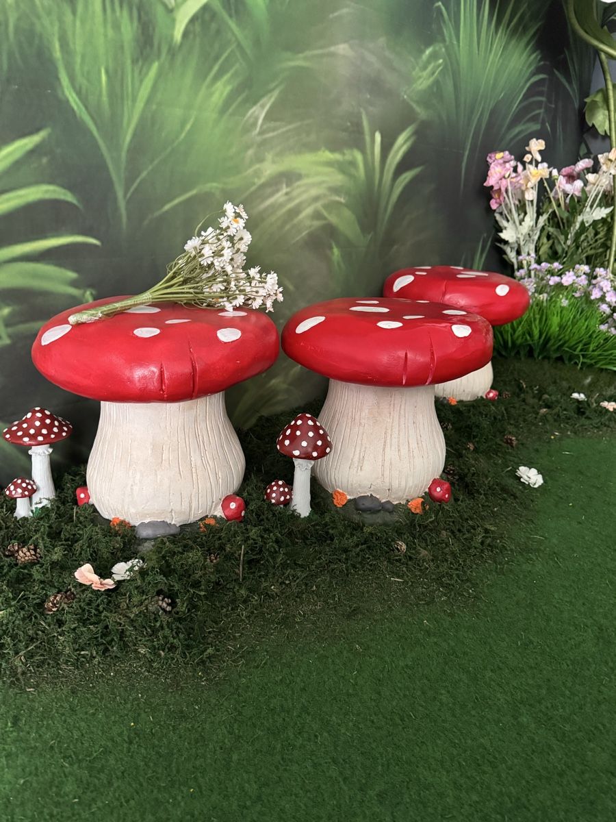 Sedie: Mushroom Stool, Garden Decor, Weatherproof, Red, Resin – Nuovo (secondo la descrizione) da Schlieren venduto da sch_7wfd