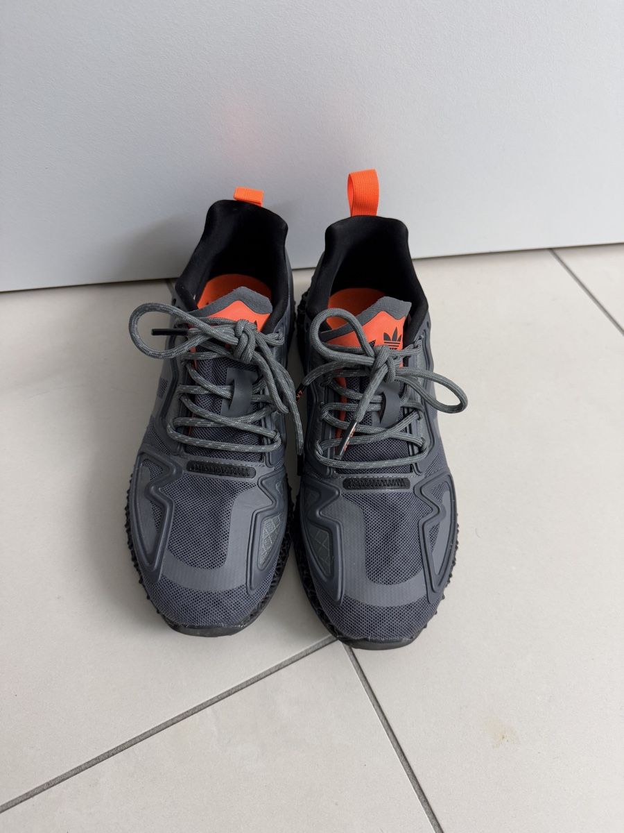 Adidas Scarpe da uomo: Adidas Sneakers – Usato da Neerach venduto da the_modern_mini