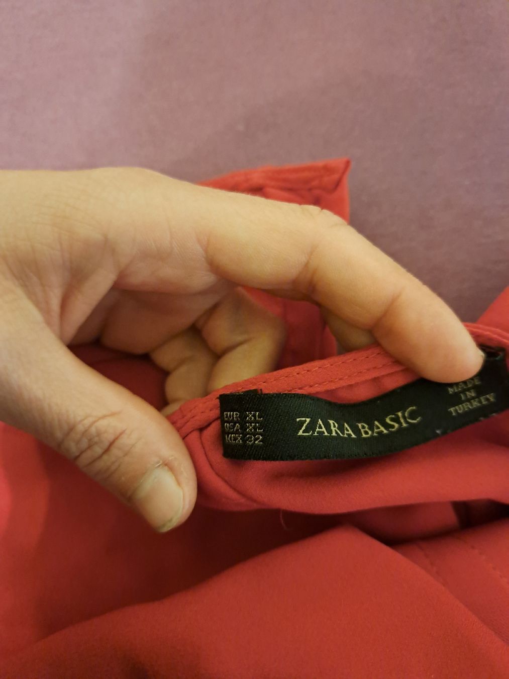 Zara Camicette: Rote Zara Bluse Gr. XL luftig elegant – Usato da Triesenberg venduto da Anastasia26 2
