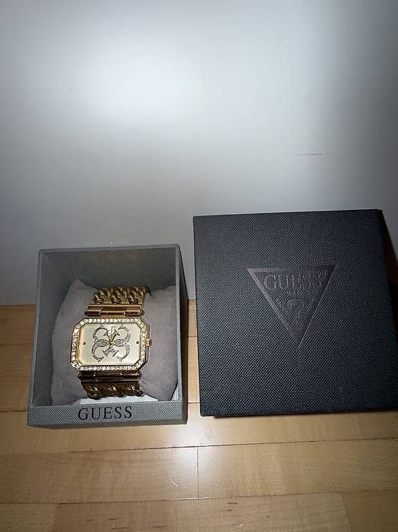 Orologi: Guess Armbanduhr Gold – Usato da Buchs AG venduto da Cres3