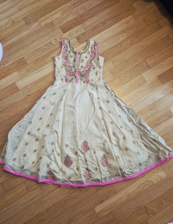 Indisches Kleid für Mädchen 134/140