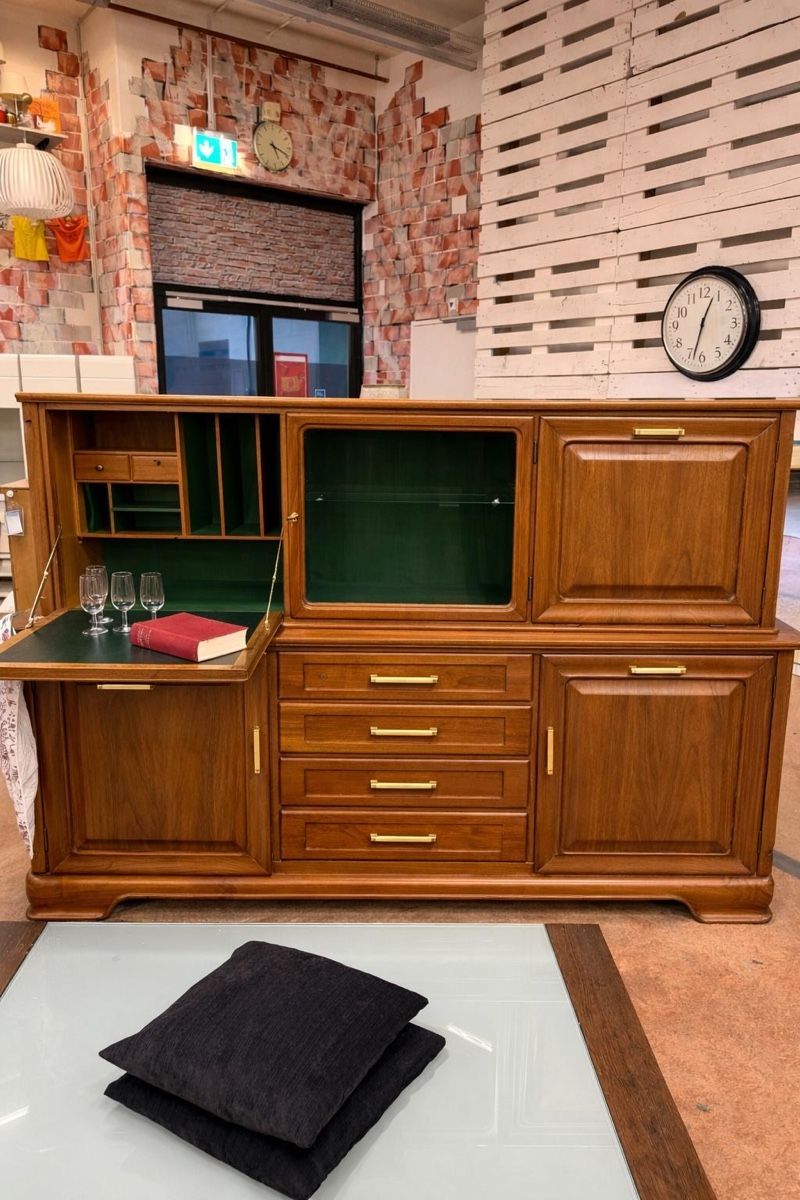 Armadi: Massivholz-Schrank – Usato da Zuchwil venduto da ana_w9c8 2