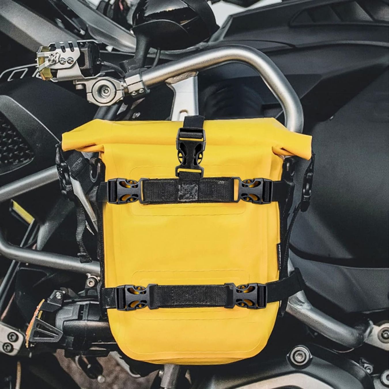 Borse: Multifunktionale Wasserdichte Motorrad-Seitentasche 8L – Nuovo e nell'imballaggio originale da Châtelaine venduto da topshop.switzerland 6