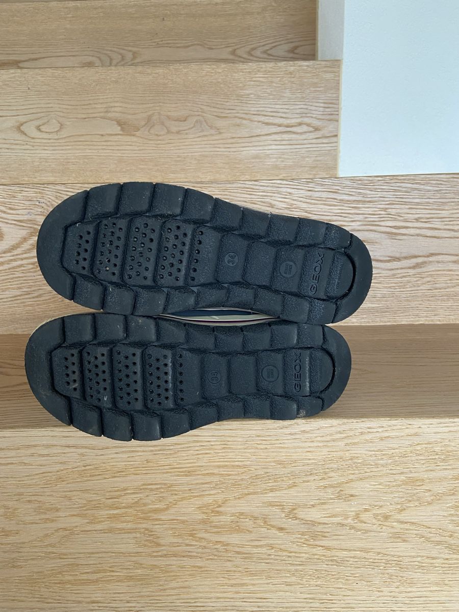 Geox Schuhe für Mädchen: Winterschuhe Geox Gr. 34 – Gebraucht aus Lützelflüh-Goldb von N.H. 3