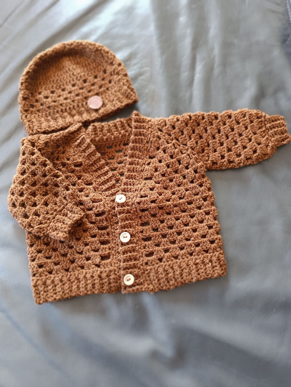 Giacche & Cappotti: Selbstgehäkelte Babyjacke, 6 Monate – Nuovo e nell'imballaggio originale da Rorschach venduto da Monstera79