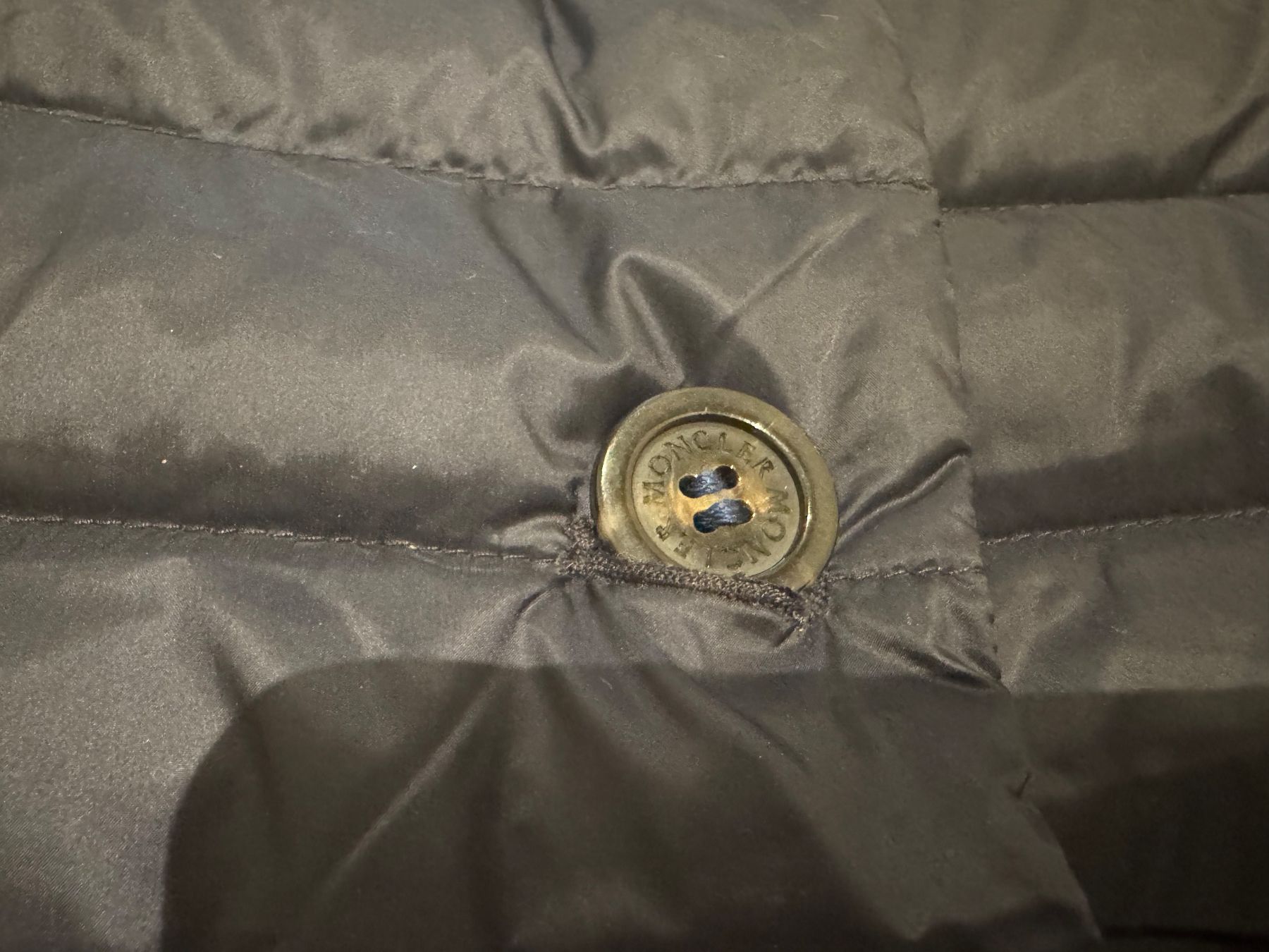 Cappotti: Moncler wunderschöner Uebergangs Mantel, 2-3 36-38 – Usato da Klingnau venduto da Markus14 1