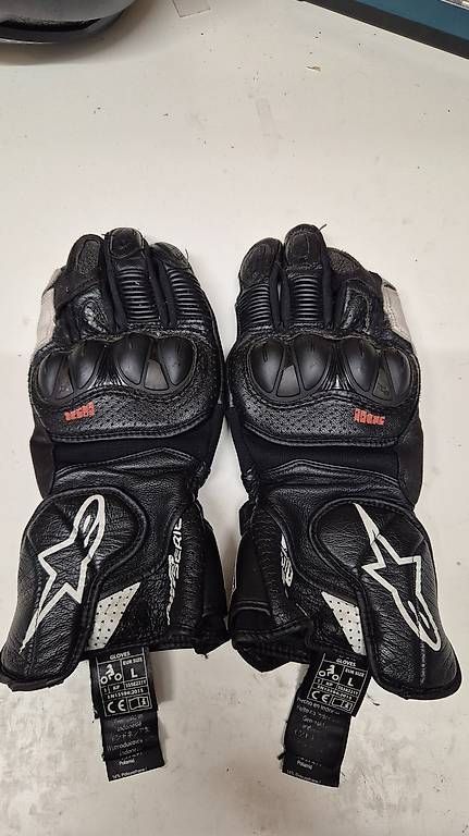 Alpinestars Sonstige Accessoires für Herren: Motorradhandschuche Gr.L – Gebraucht aus Aarburg von exe_v5s5