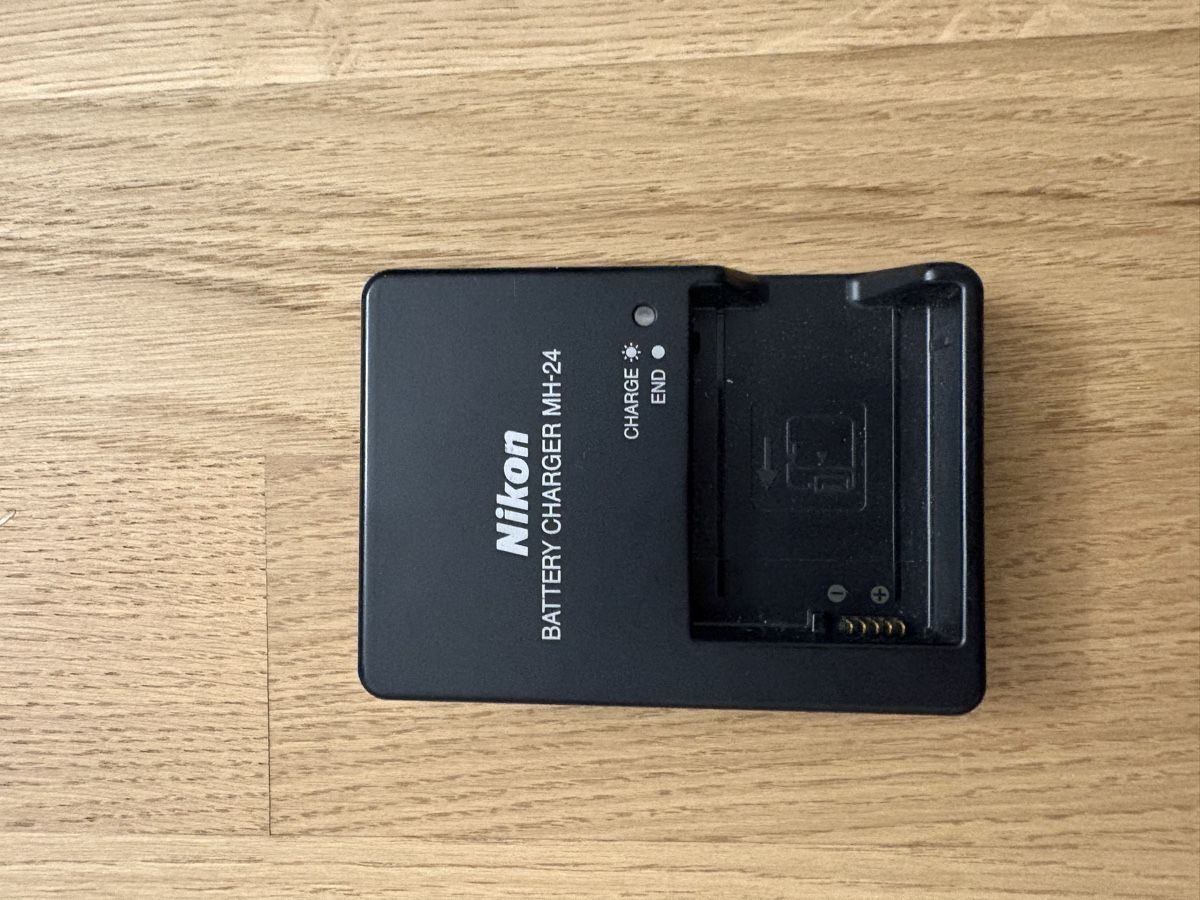 Nikon Appareil photo: Nikon d3500 – Neuf (Voir description) à Zürich par sar_ck7h 6