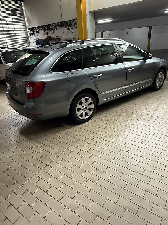 Automobili: Skoda 4x4 superb combi – Usato da locarno venduto da Chiconess1 7