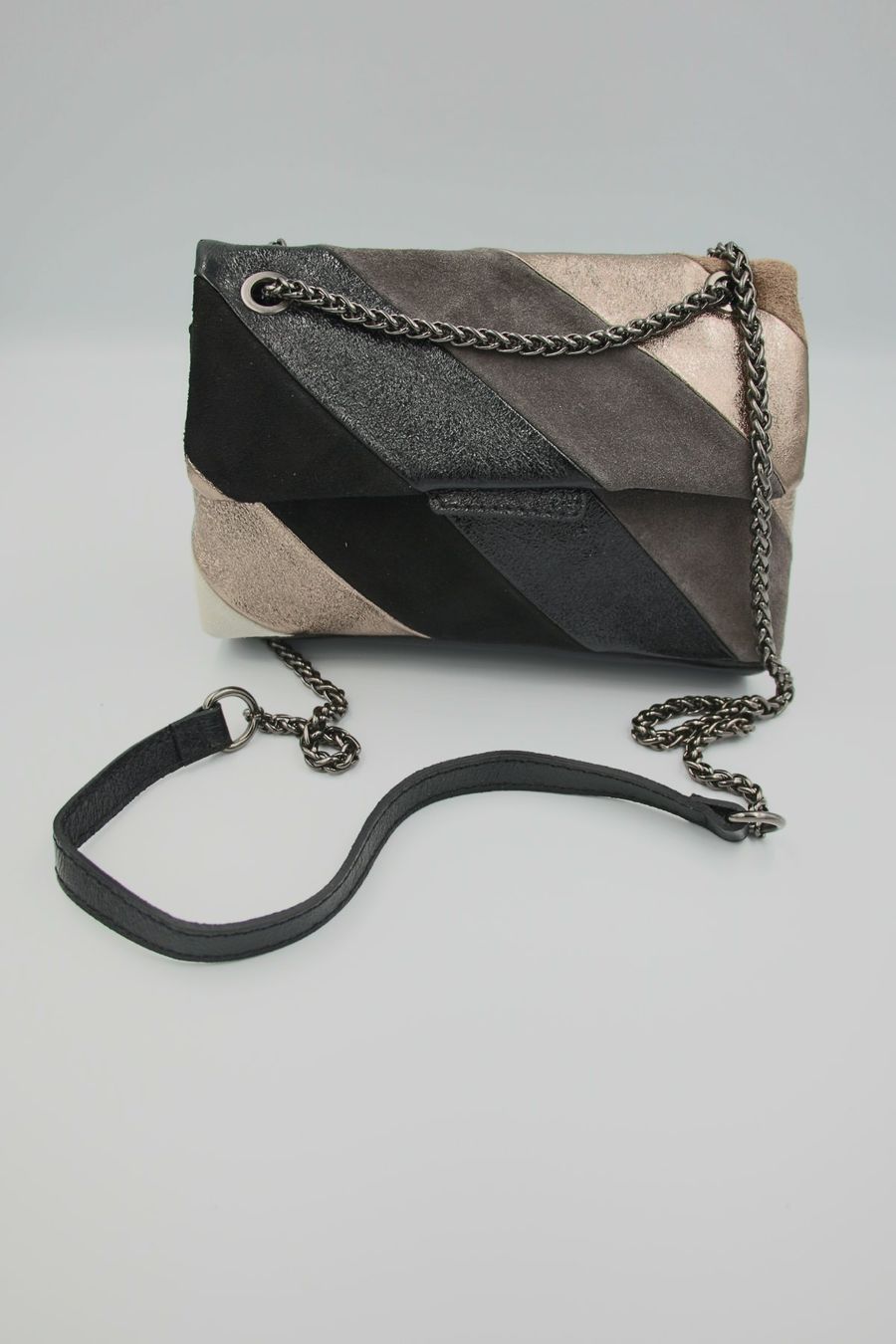 Borse da donna: Schultertasche Echt Leder "Stormy Love" – Usato da Bülach venduto da duffy_fashion_avenue