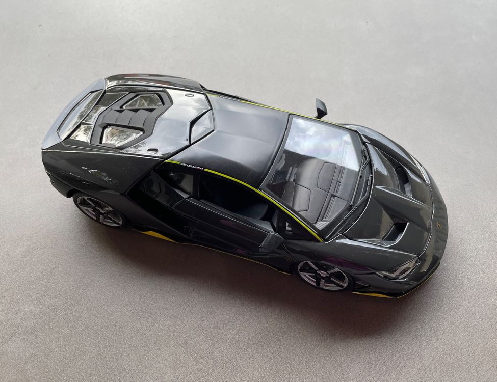 Maisto M31386GR Lamborghini Centenario Green 1:18 Assortiment de motifs et de couleurs