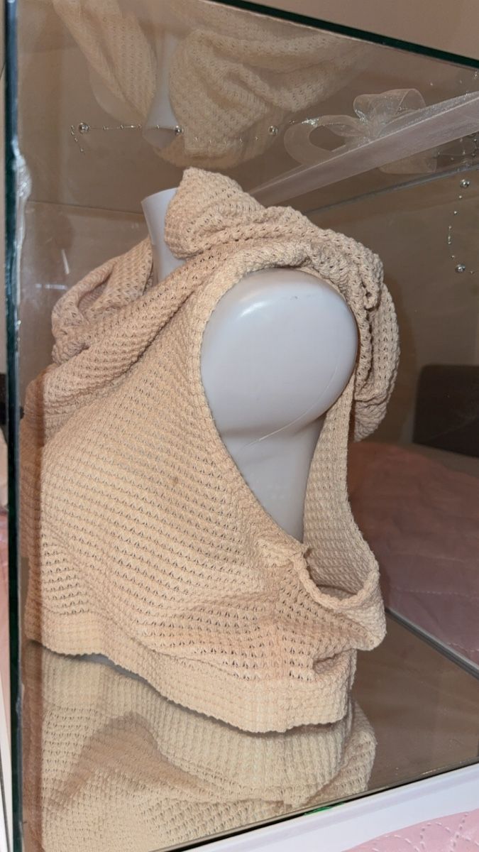Top: Gehäckelter Oberteil beige – Nuovo (secondo la descrizione) da Buchs AG venduto da era_5wsj 1