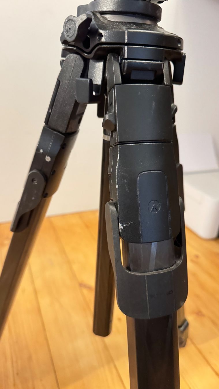 Manfrotto Stative & Köpfe: Manfrotto ONE with  Tripod with Ball Head – Gebraucht aus Buckten von Benjaminbuckten 1